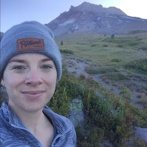 Meet your Posher, Liz
